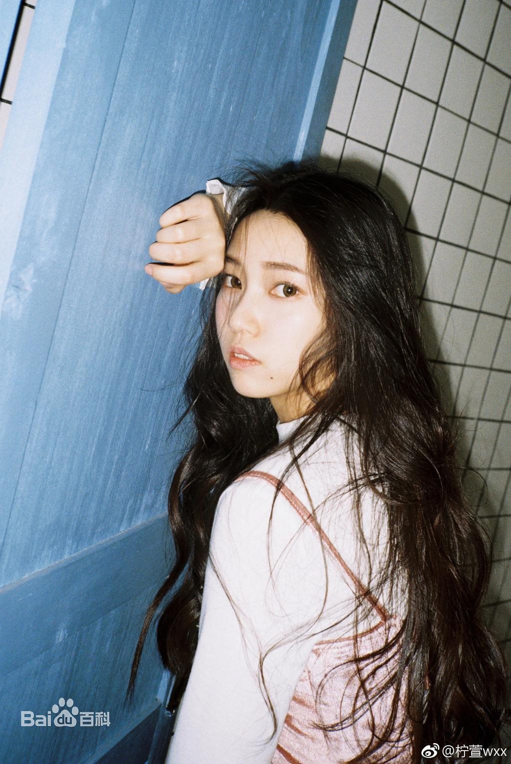 吴小萱个人资料写真作品