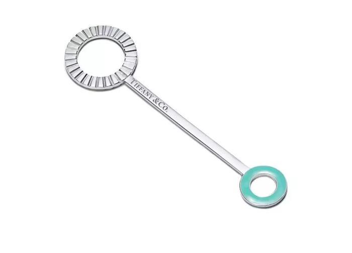 Supreme的棺材，LV的避孕套，Tiffany的泡泡水...有钱人的行为也太迷惑了！