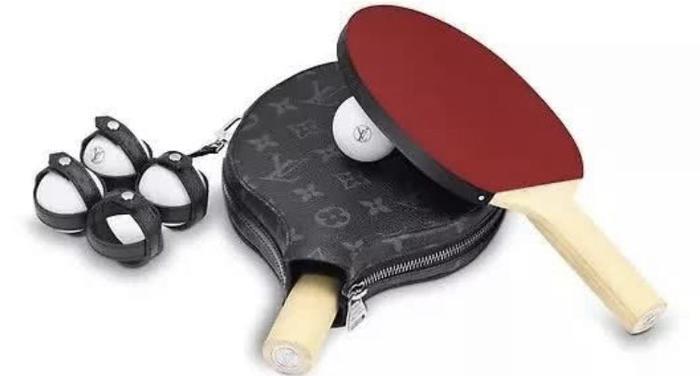 Supreme的棺材，LV的避孕套，Tiffany的泡泡水...有钱人的行为也太迷惑了！