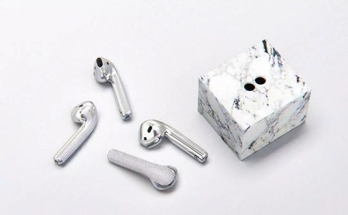 Supreme的棺材，LV的避孕套，Tiffany的泡泡水...有钱人的行为也太迷惑了！