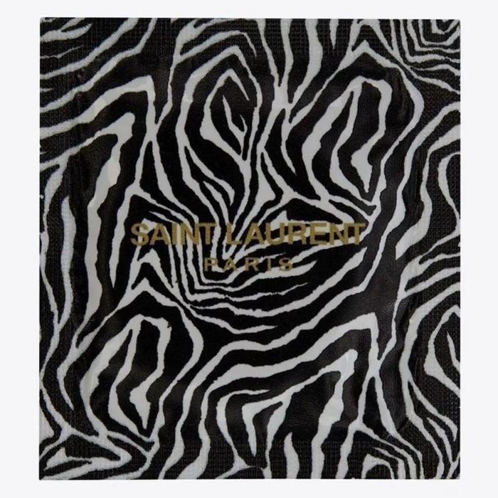 Supreme的棺材，LV的避孕套，Tiffany的泡泡水...有钱人的行为也太迷惑了！