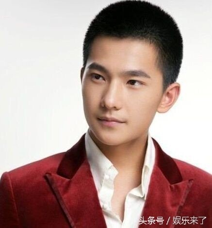 男星平头发型大比拼:哪款才是你的最爱