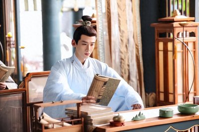 ​12部白敬亭 出演的电视剧 卿卿日常 开端 八零九零 我们的新时代「1」