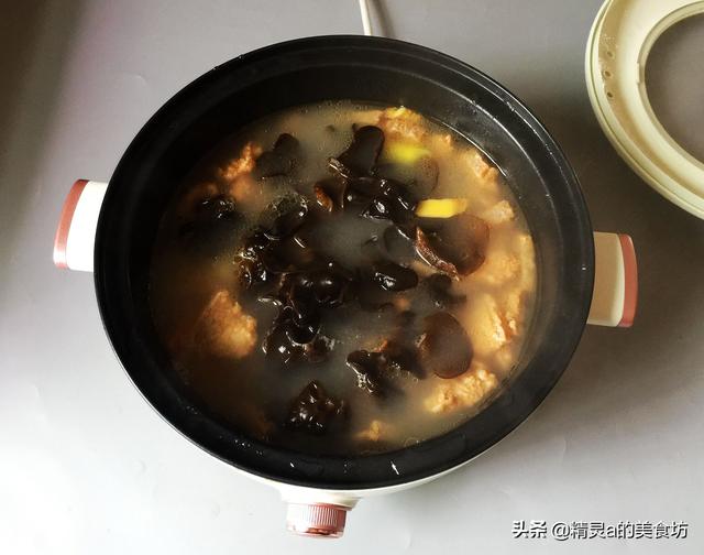 营养炖汤的100种做法（3样食材巧搭配简单炖一炖）(11)