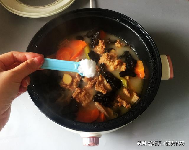 营养炖汤的100种做法（3样食材巧搭配简单炖一炖）(13)