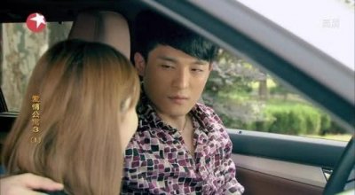 ​《爱情公寓》里那个让吕子乔买车的“大胸妹”，现成了这幅模样