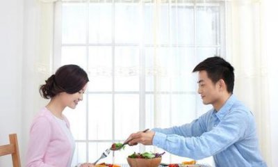 ​两个人在一起总是不开心(两个人在一起很开心)