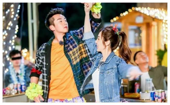 《青春同学会》郑恺、王晓晨上演“望女脸”，陈赫一语道破天机！