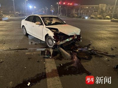 ​挂临牌产生违法不会被抓拍？闯红灯酿事故担全责