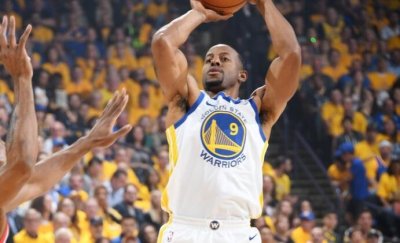 ​伊戈达拉被交易至热火，并达成2年3000万提前续约