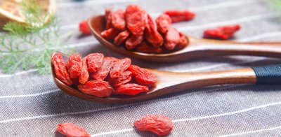 ​炖牛蹄子需要什么调料