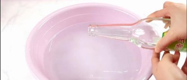 喷了杀虫剂怎么散味,杀虫剂喷多了房间有味怎么办图5