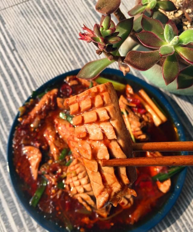 腰花汤怎么做好吃，做法，猪腰猪肝汤怎么做好吃，猪腰猪肝汤的家常做法？图2