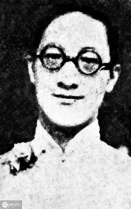 ​徐志摩的简介及代表作品（徐志摩最美5首情诗，一生至少读一次）