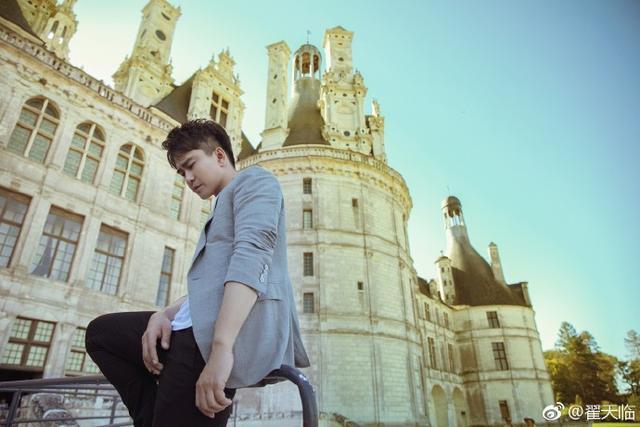 翟天临人设彻底崩塌，用脏话怼人，网友：脾气差就别说真性情