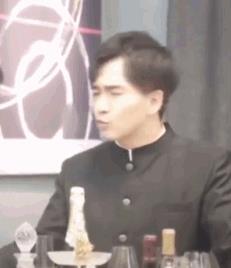 翟天临人设彻底崩塌，用脏话怼人，网友：脾气差就别说真性情