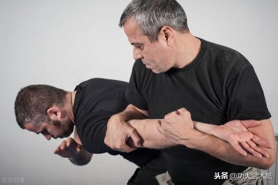 ​GIF图文：12组以色列马伽术格斗招式，简单实用街斗搏击术