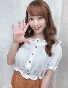 ​顶级人妻白石茉莉奈写真分享，丰腴的贵妇之感！