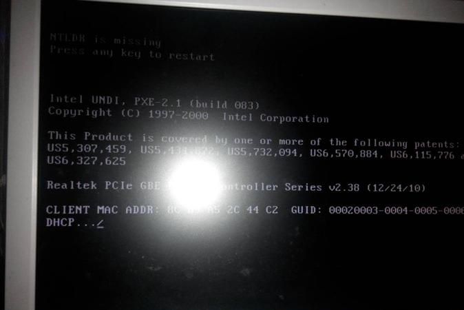 电脑老黑屏怎么回事怎么办