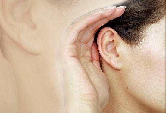 23岁女子与男友激吻太用力，导致耳膜破裂化脓，让人哭笑不得