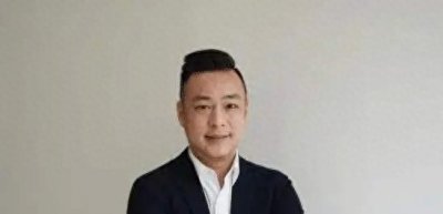 ​“阿奇”黄俊淇：戏里是影视公司小员工，现实中是影视公司大老板