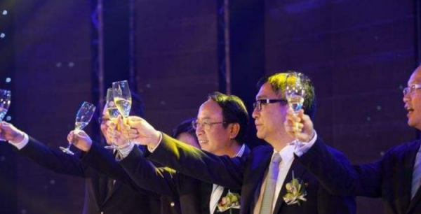 敬酒词顺口溜大全绝对实用,喝酒祝酒词1到8顺口溜图1