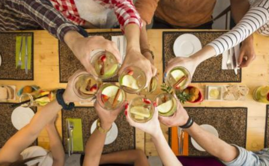 敬酒词顺口溜大全绝对实用,喝酒祝酒词1到8顺口溜图2