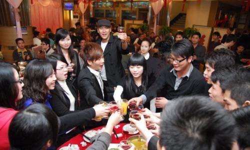 敬酒词顺口溜大全绝对实用,喝酒祝酒词1到8顺口溜图6