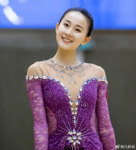 ​体操女神张豆豆因“挺胸照”走红！身材傲人却拒绝娱乐圈