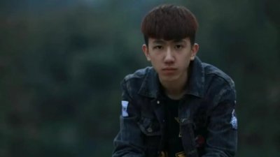 ​《变形记》主人公张迪宣布结婚，新娘竟是助理，网友看了不敢相信