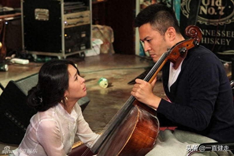 都市感情剧——《门·第》