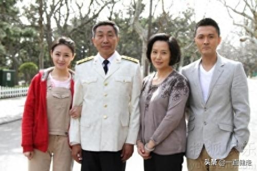 都市感情剧——《门·第》