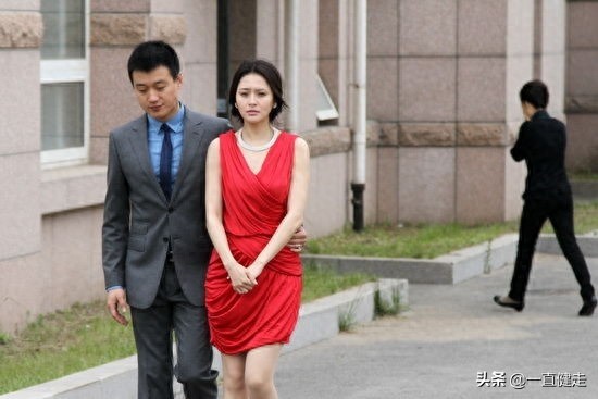 都市感情剧——《门·第》