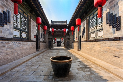 都市感情剧——《门·第》