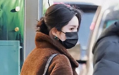 ​那些女星惨遭咸猪手，看来名气再大也难逃潜规则！