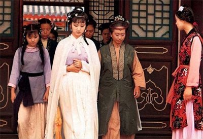 ​石门公子解红楼｜林黛玉的分身术-移花接木