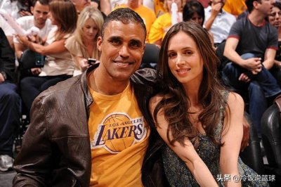 ​科比好兄弟身体强！湖人三冠王里克-福克斯，破产拍片征服女皇！