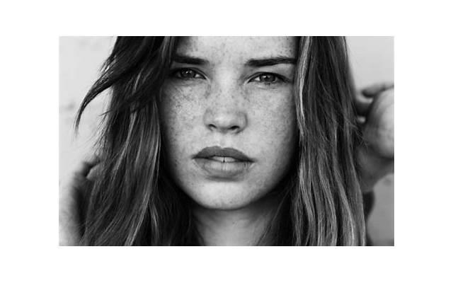 中年美女（中年美女背影微信头像 真实）