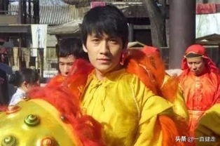 战争言情剧——《烽火燃情》