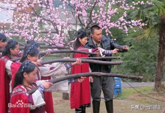 战争言情剧——《烽火燃情》