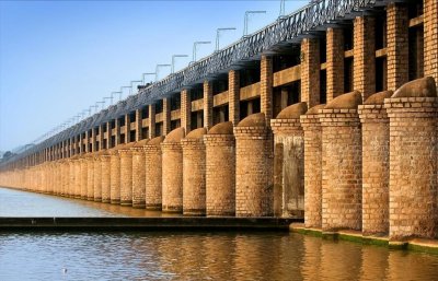 ​印度自称的第一神迹：印度大坝