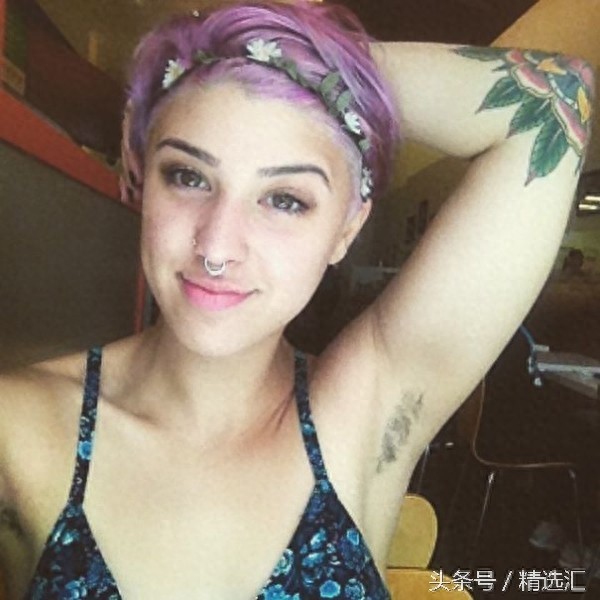 ins美女晒腋毛大赛，靓妹们大胆晒出自己的腋毛照