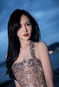 ​演员唐嫣，全新身份揭晓！