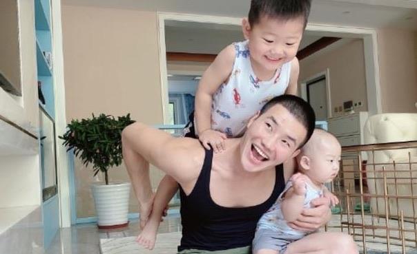 娱乐谢孟伟个人资料简介（“嘎子哥”退圈原因）  4