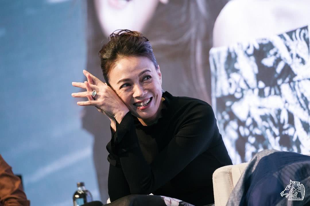 柯淑勤个人资料写真作品