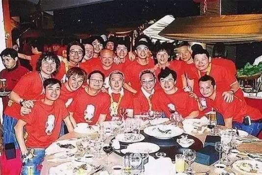 成龙成家班成员名单 创造了许多经典影片