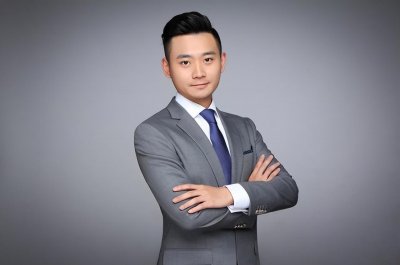 ​县政协办主任，有机会去当镇长，到底考不考虑去？