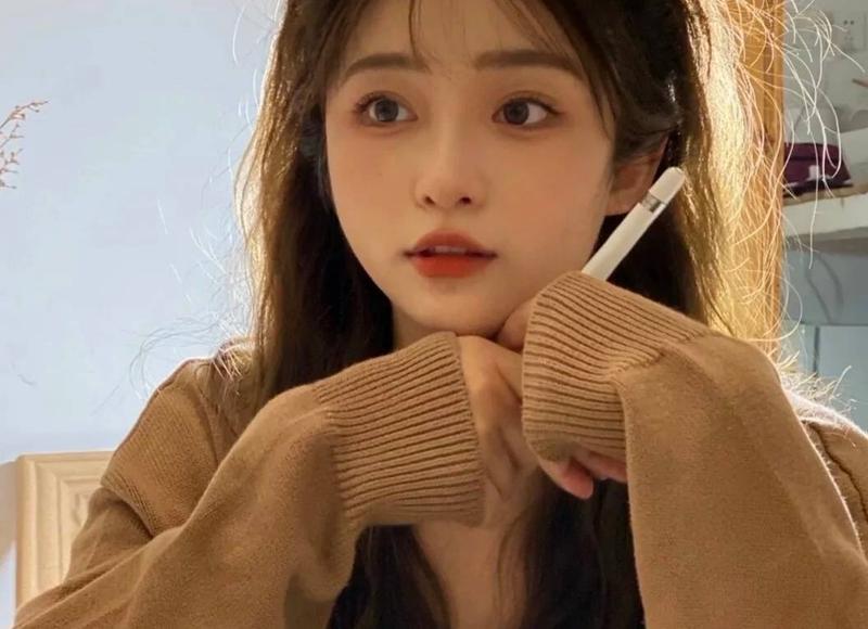 鞠婧祎吴宣仪（吴宣仪自拍撞脸鞠婧祎）