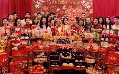 ​东北小伙辛奇隆：18岁入哈佛，何鸿燊陪嫁14亿，将28岁爱女嫁他