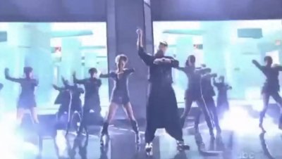 ​鸟叔毁灭史：从风靡全球，到为何在巅峰期跌下神坛？